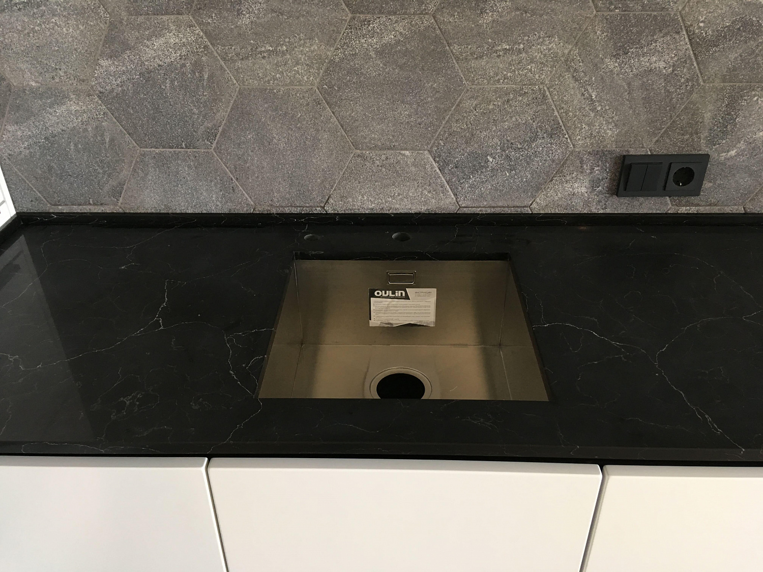 Still Stone Rhodesia Black GT8627