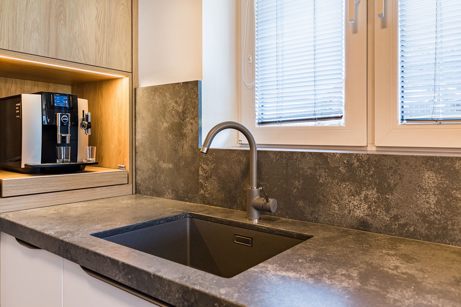 Technistone Residente Dark
