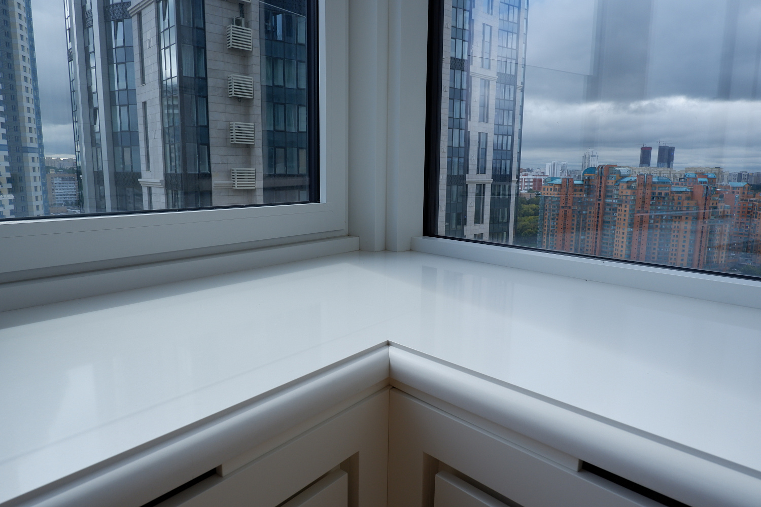 Vicostone Quasar Light BQ 100