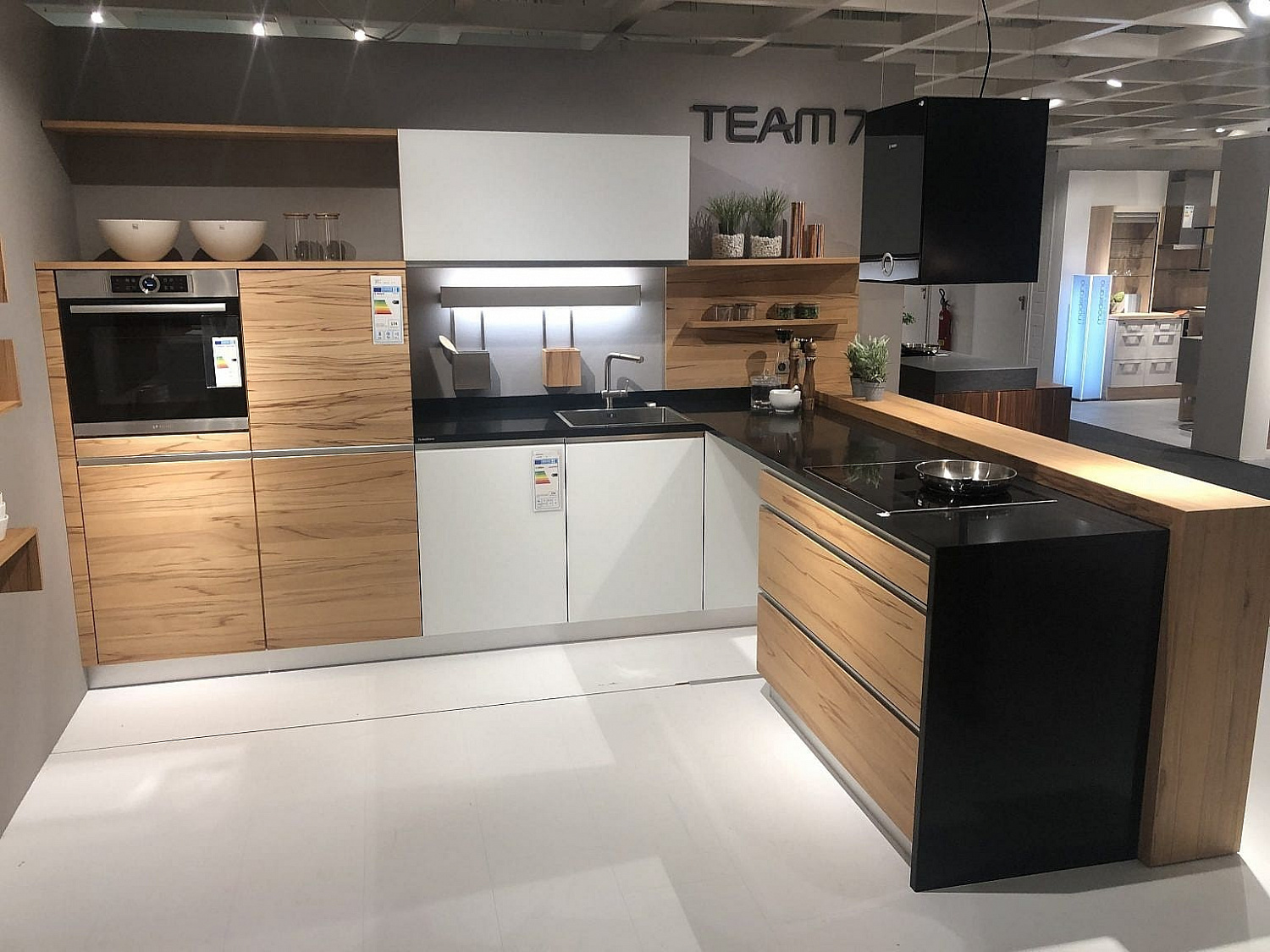 TechniStone Taurus Black
