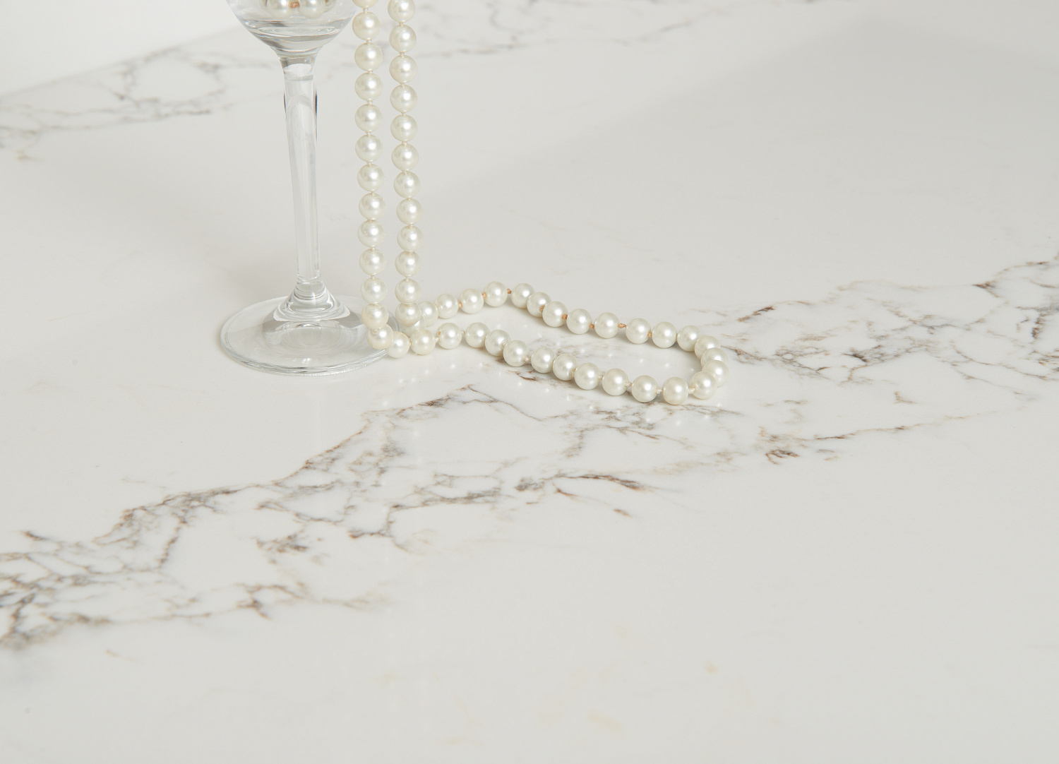Vicostone Statuario BQ 8628